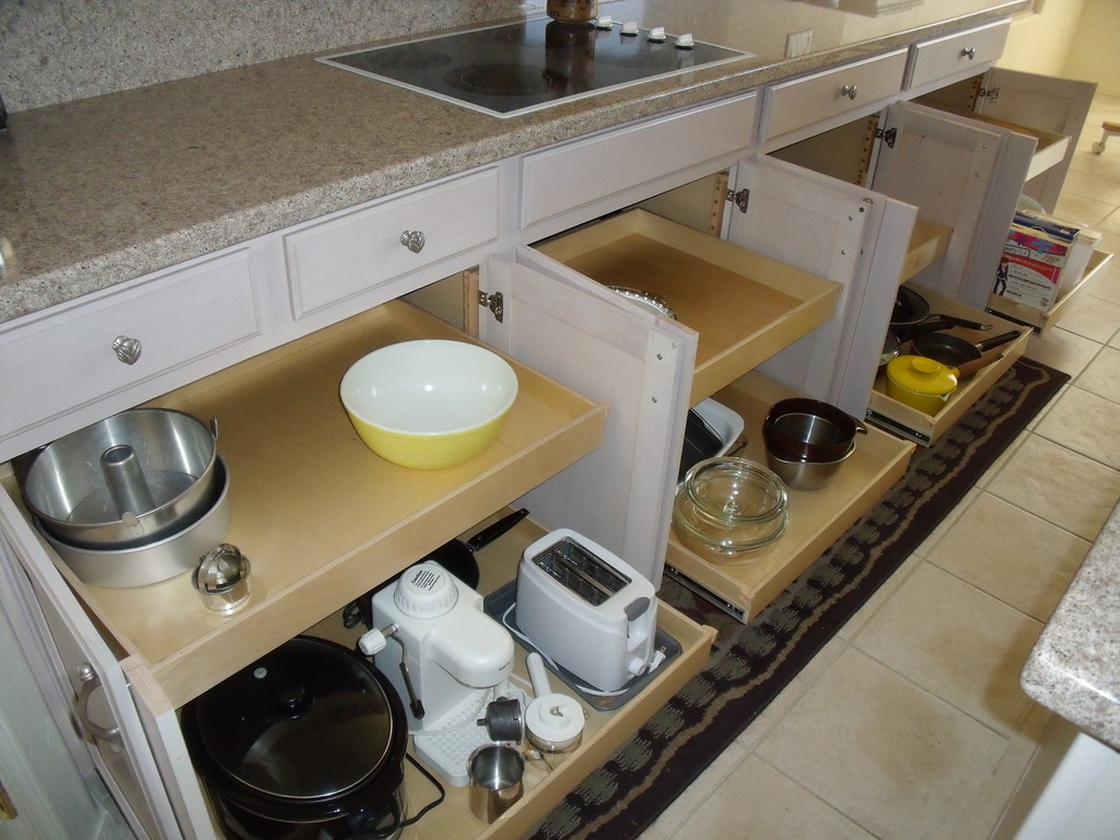 1" QuikTRAY Rollout System